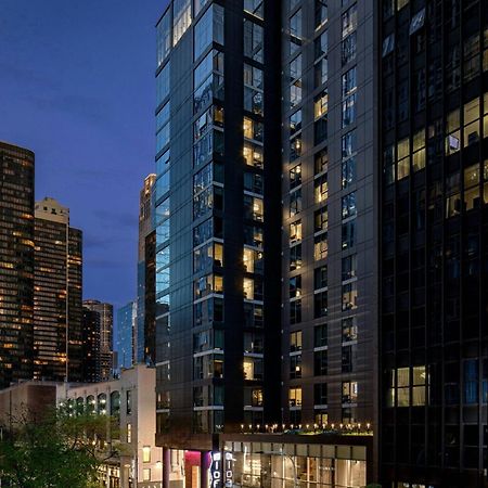 Отель Aloft Chicago Mag Mile Экстерьер фото