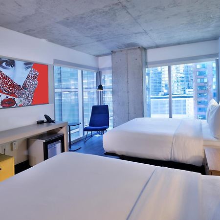 Отель Aloft Chicago Mag Mile Экстерьер фото
