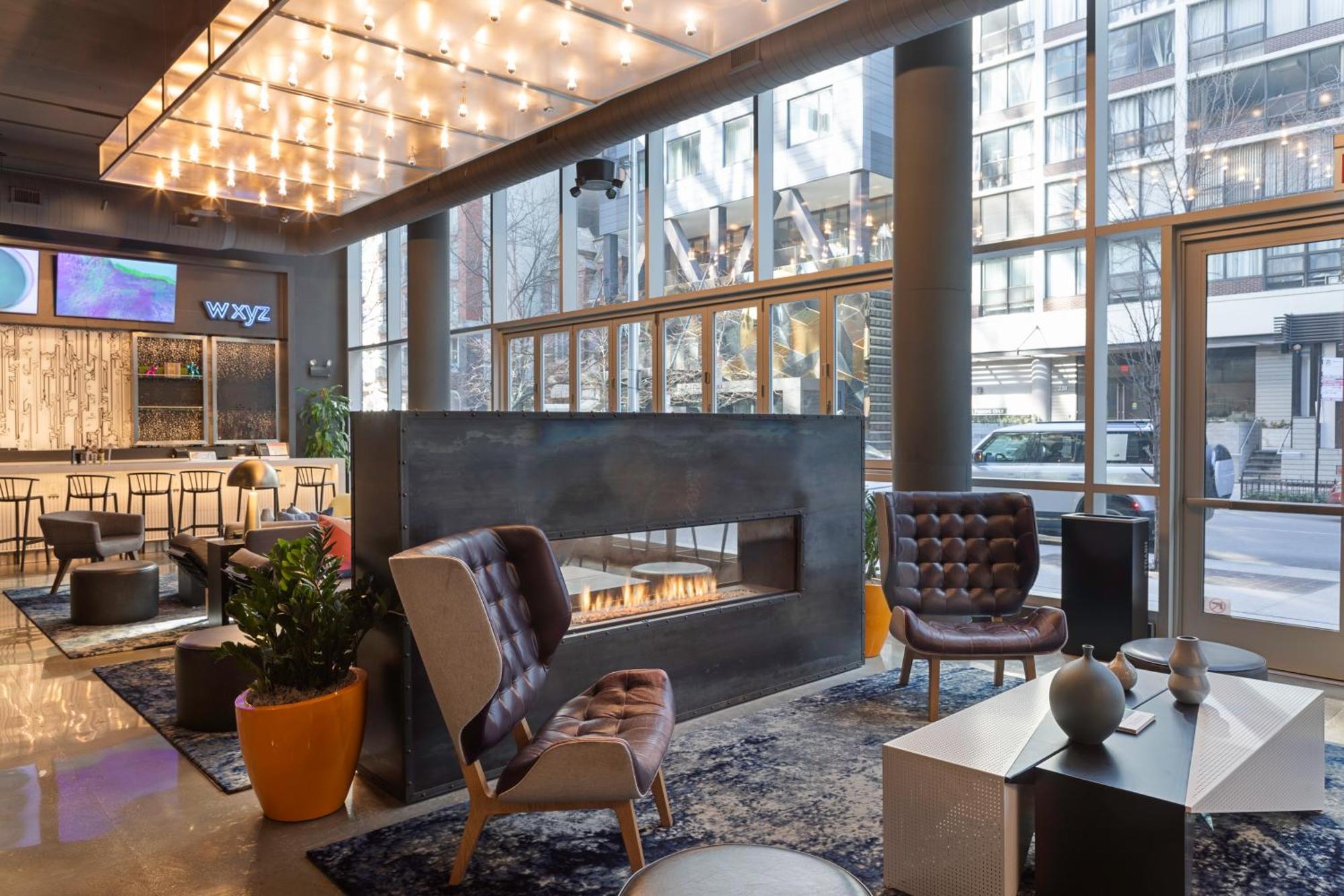 Отель Aloft Chicago Mag Mile Экстерьер фото