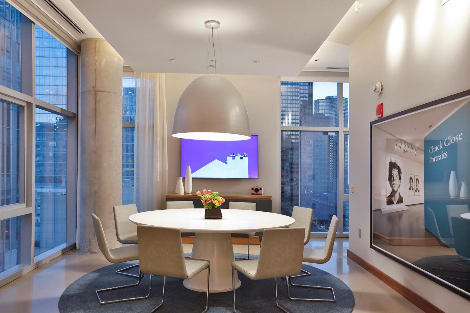 Отель Aloft Chicago Mag Mile Экстерьер фото