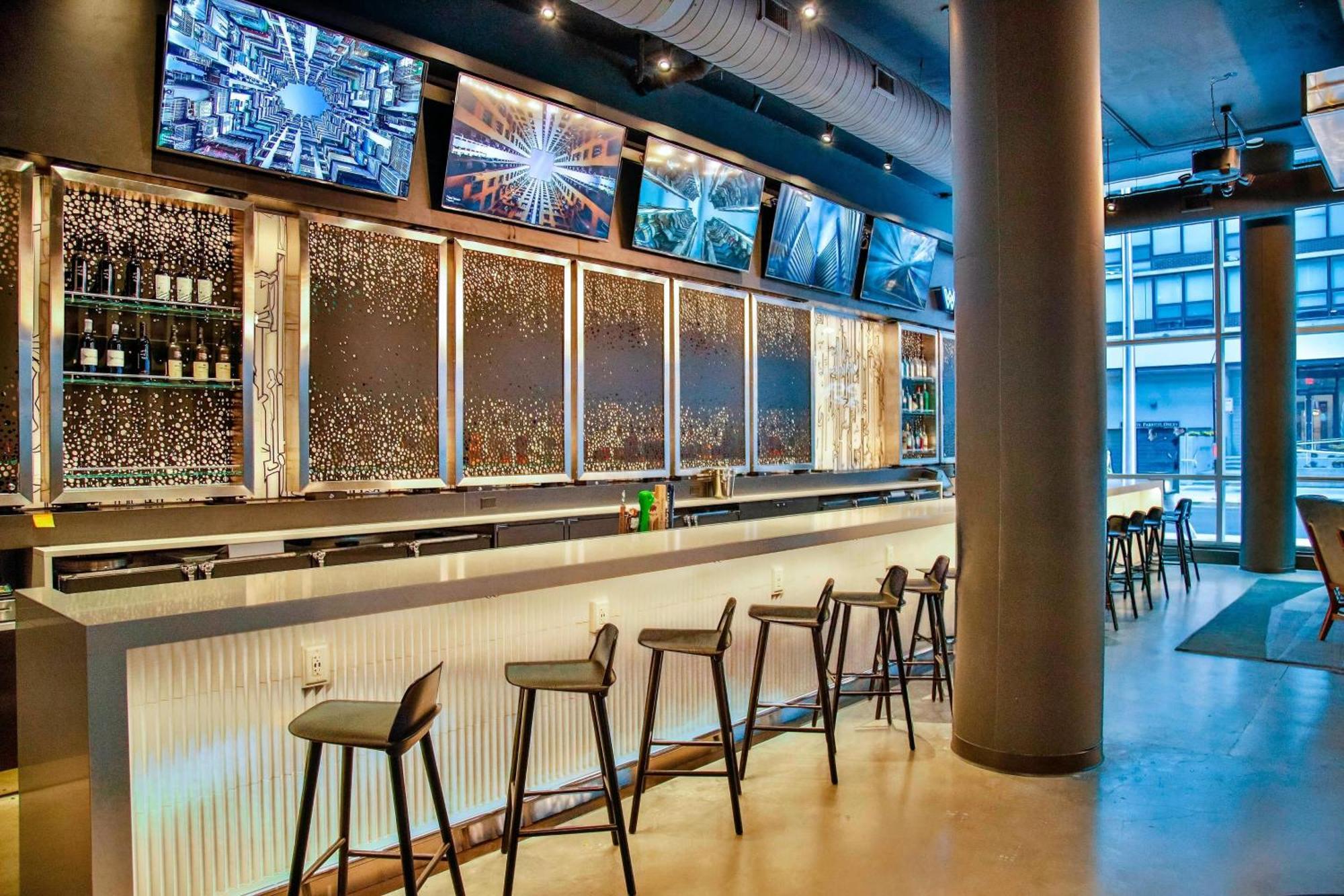 Отель Aloft Chicago Mag Mile Экстерьер фото