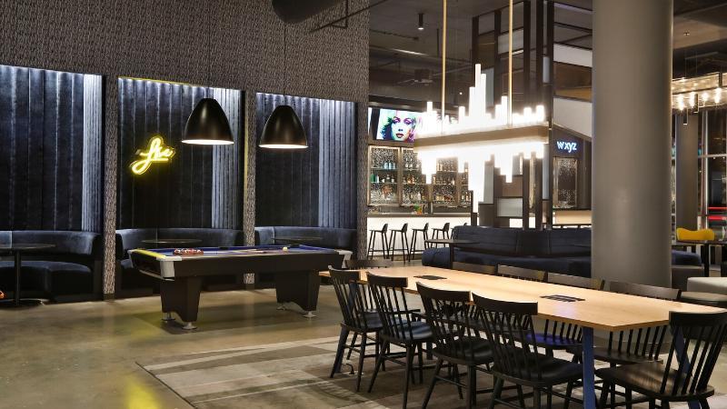 Отель Aloft Chicago Mag Mile Экстерьер фото